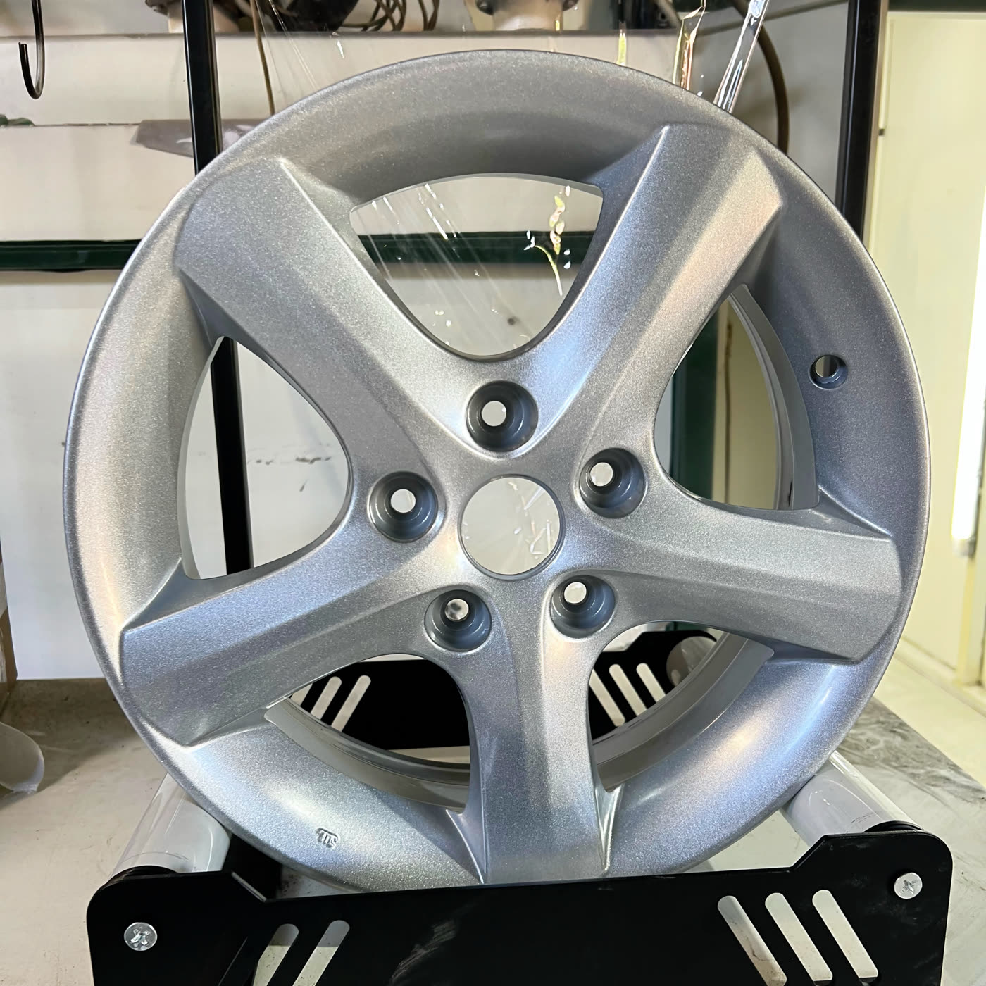 Тёмное серебро с блёстками, R16, Nissan